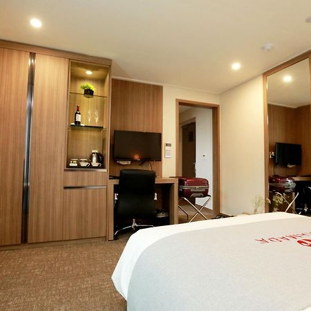 Ramada Taebaek Hotel Exterior photo